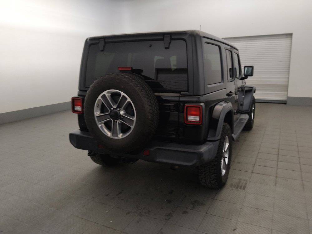 Used 2019 Jeep Wrangler Unlimited Sahara AWD/4WD image 7