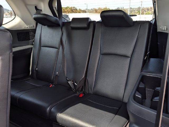 Used 2024 Toyota Grand Highlander AWD image 14