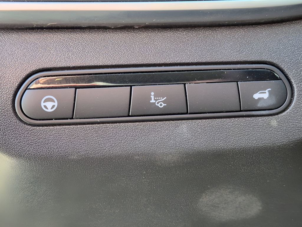 Used 2025 INFINITI QX60 Luxe w/ Vision Package image 9