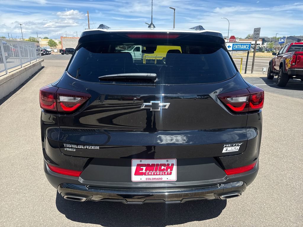 Used 2025 Chevrolet TrailBlazer ACTIV image 4