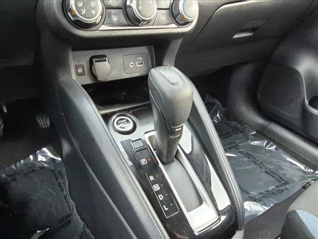 Used 2025 Nissan Versa SV FWD image 11