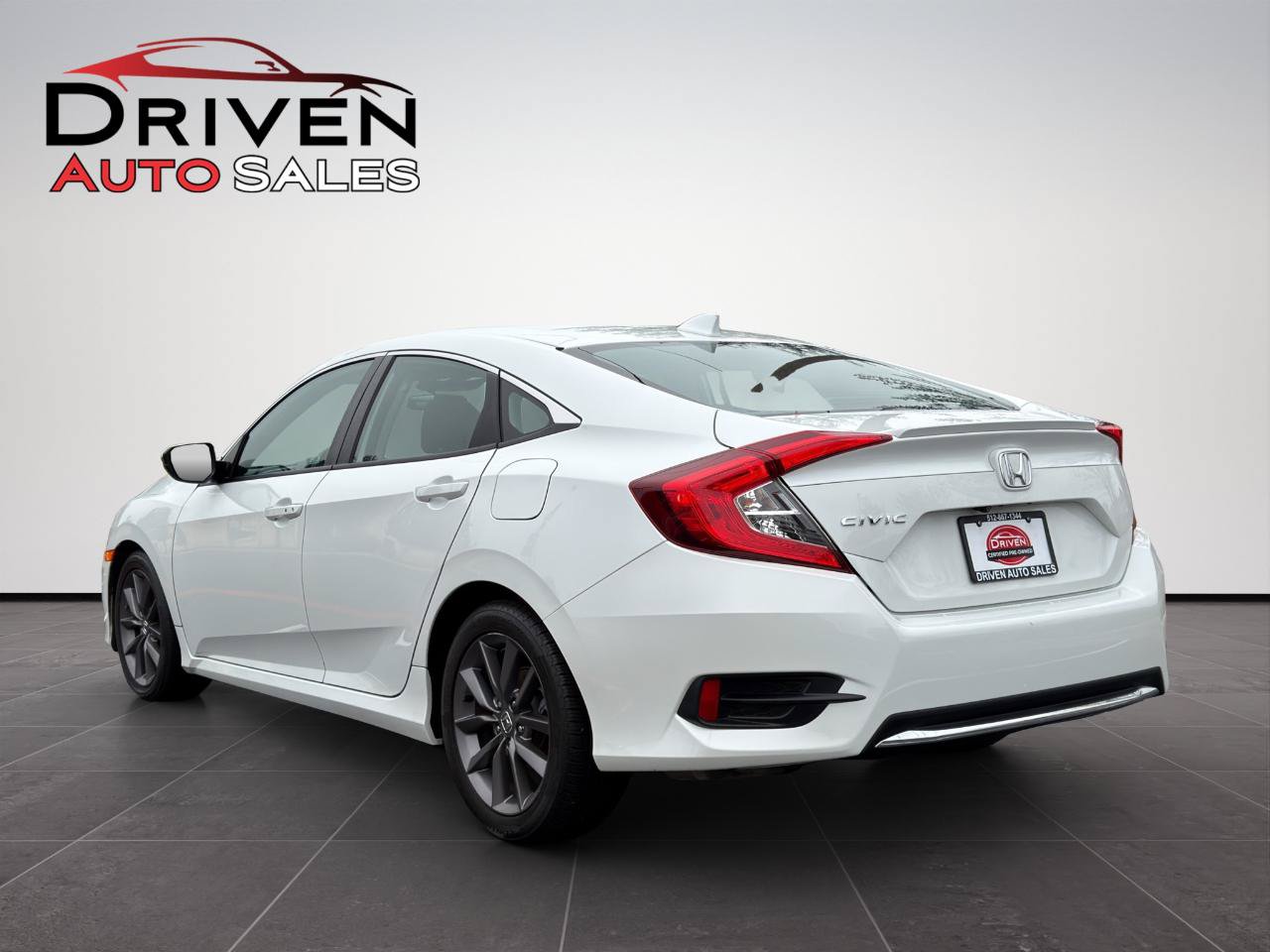 Used 2020 Honda Civic EX image 5