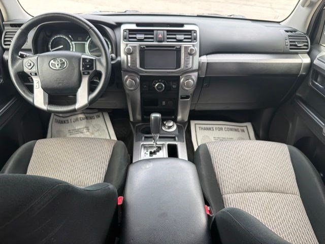Used 2018 Toyota 4Runner SR5 AWD/4WD image 25