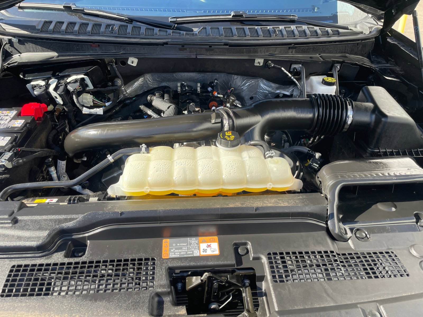 Used 2025 Ford Expedition Tremor AWD/4WD image 33