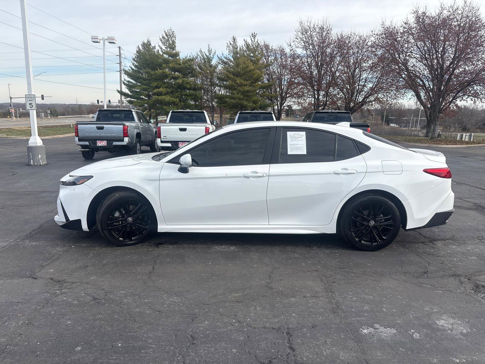 Certified 2025 Toyota Camry SE image 4