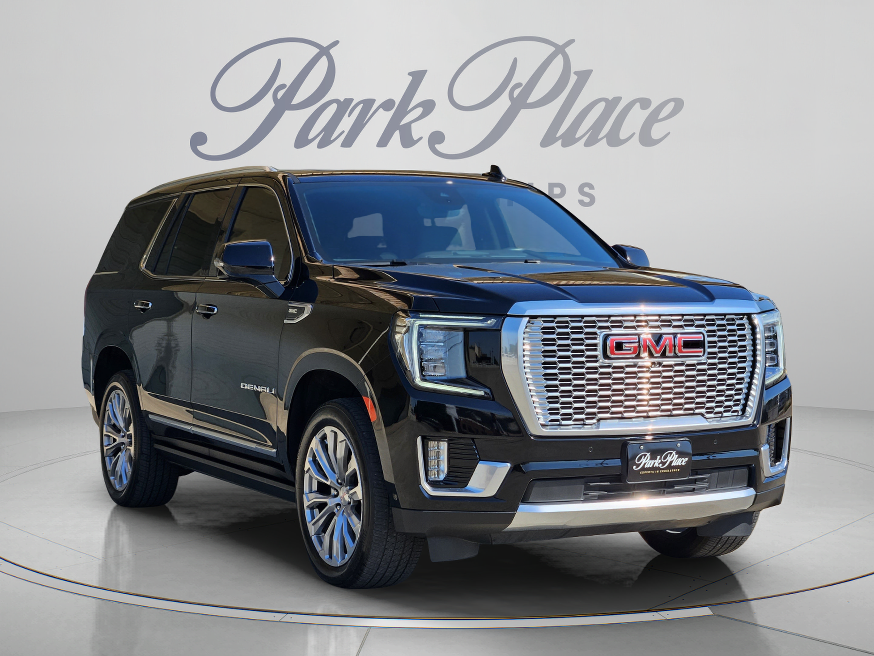 Used 2024 GMC Yukon Denali w/ Denali Reserve Package AWD/4WD image 8