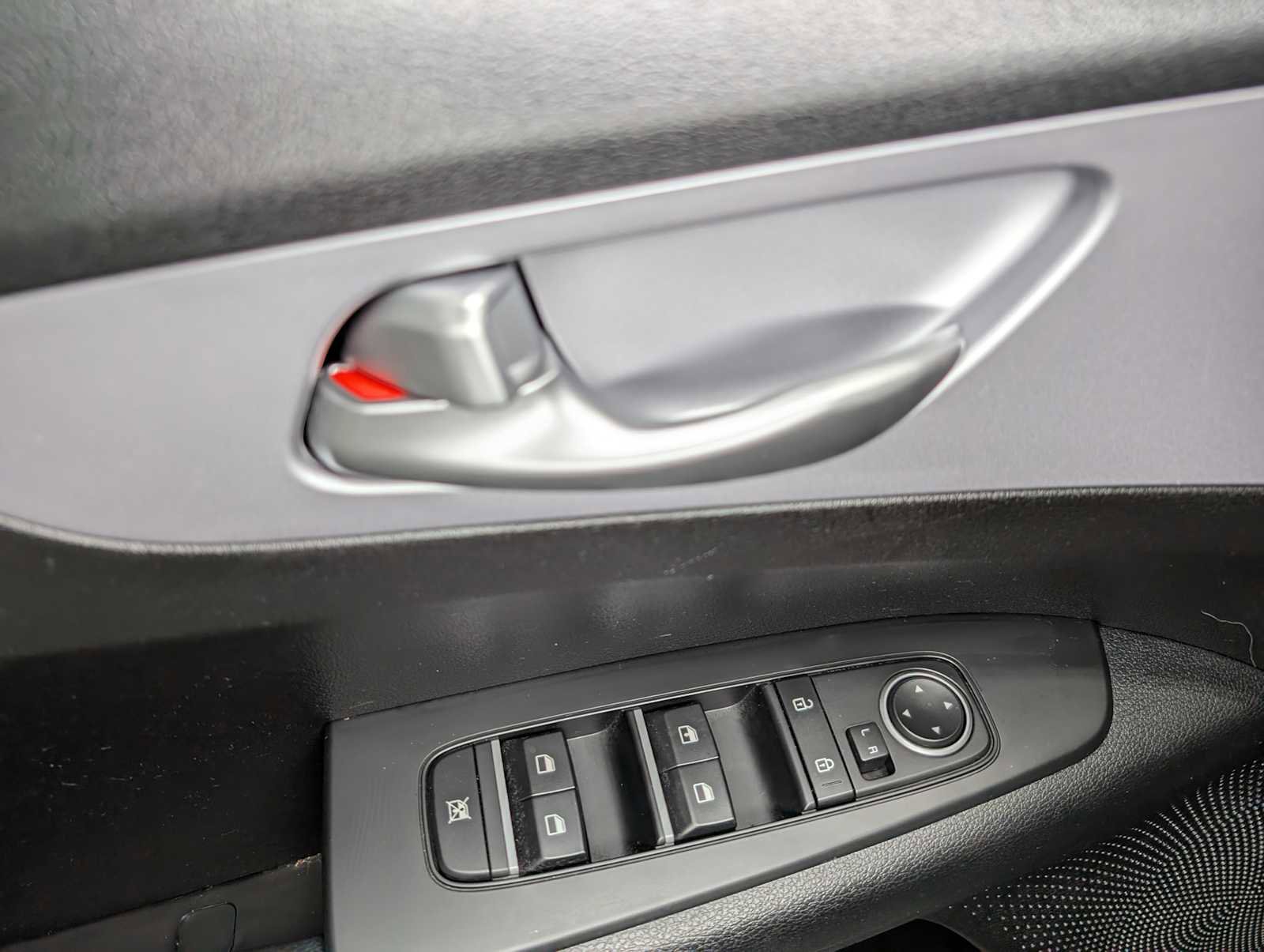 Used 2024 Kia Forte LXS w/ LXS Technology Package image 30