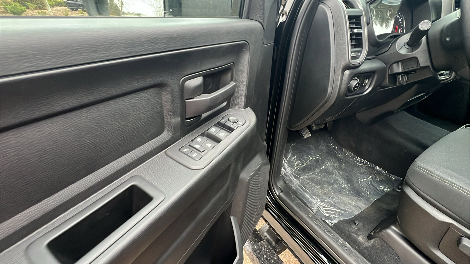 New 2026 RAM 3500 Tradesman image 15