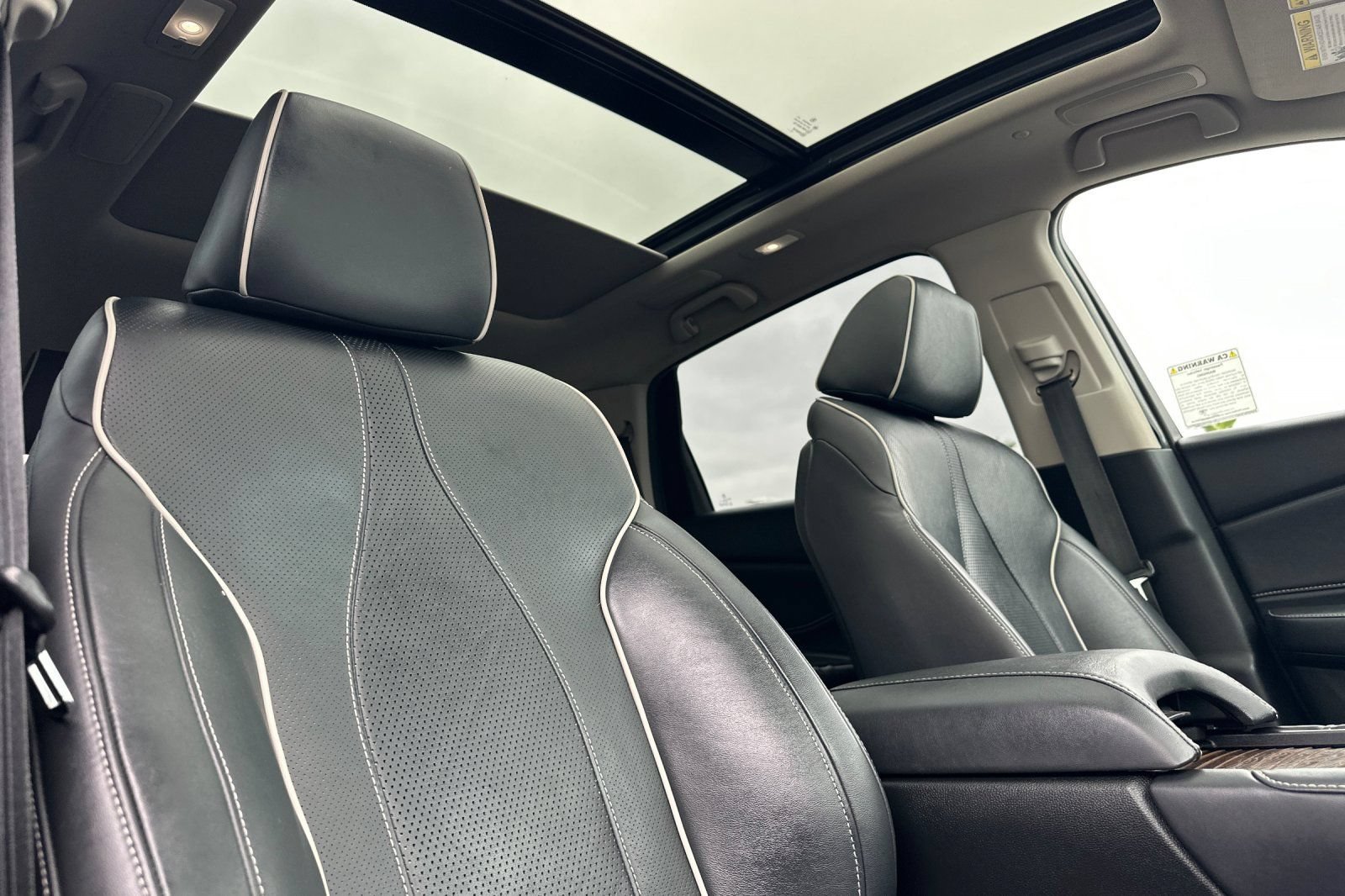 Used 2019 Acura RDX FWD w/ Advance Package image 16