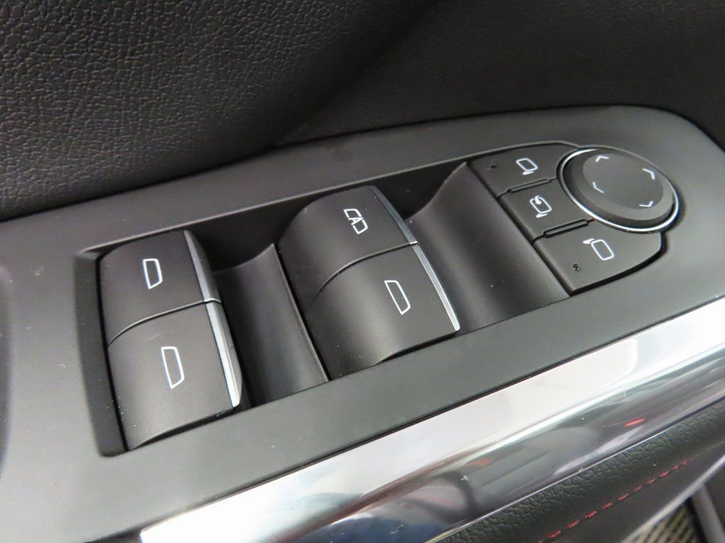 Used 2024 Chevrolet Traverse RS w/ LPO, Floor Liner Package image 68