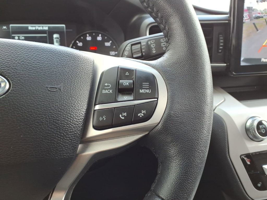 Certified 2024 Ford Explorer XLT w/ Equipment Group 202A AWD/4WD image 18