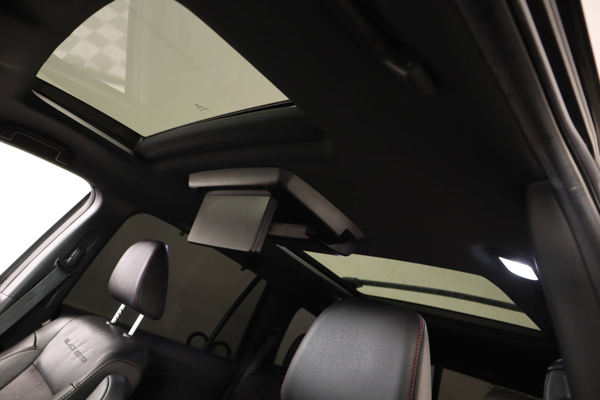 Used 2022 Honda Pilot Black Edition image 17