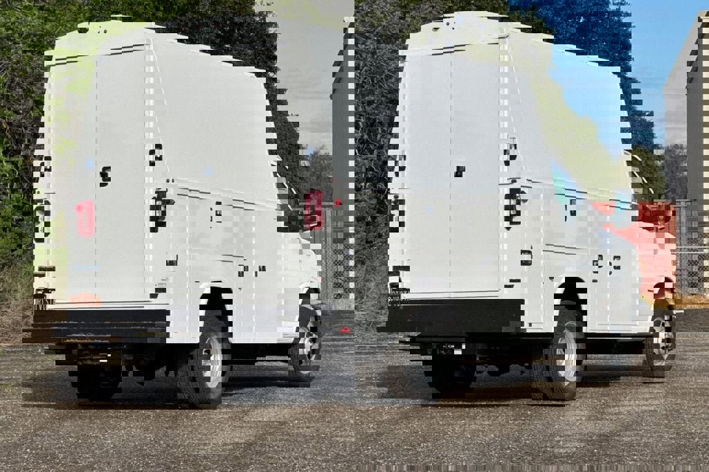 New 2026 Chevrolet Express 3500 w/ Power Convenience Package image 4