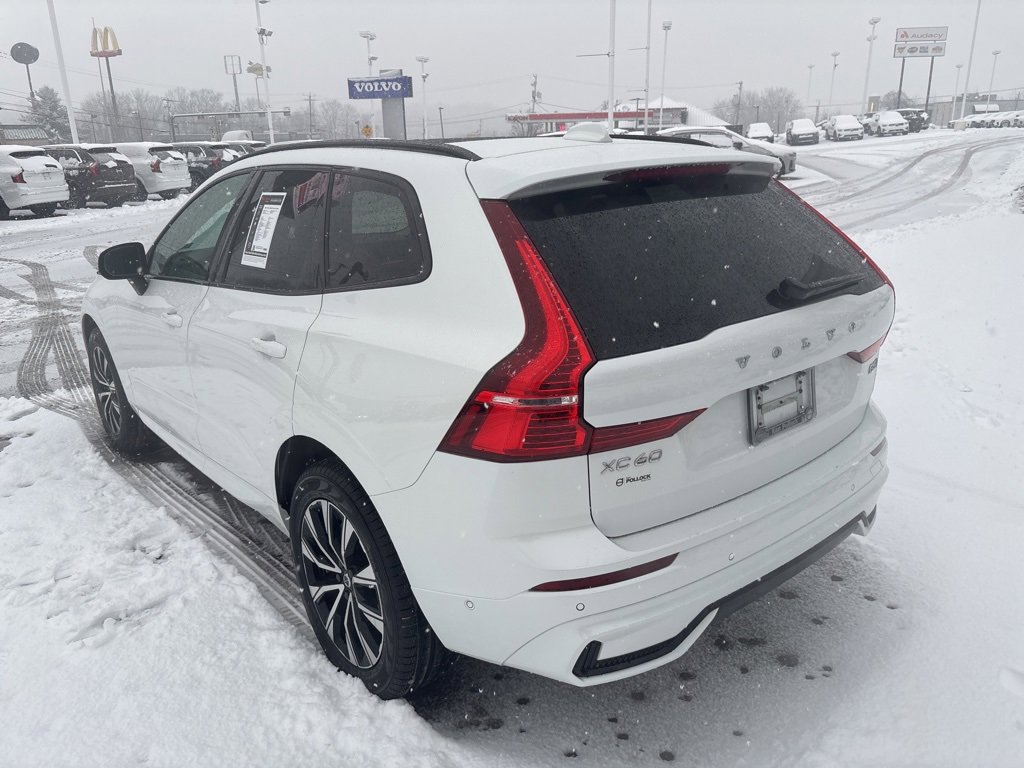 Certified 2024 Volvo XC60 B5 Plus image 9