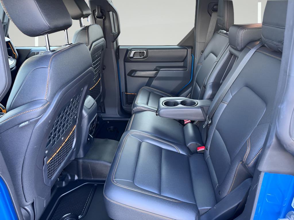 Used 2024 Ford Bronco Badlands image 33