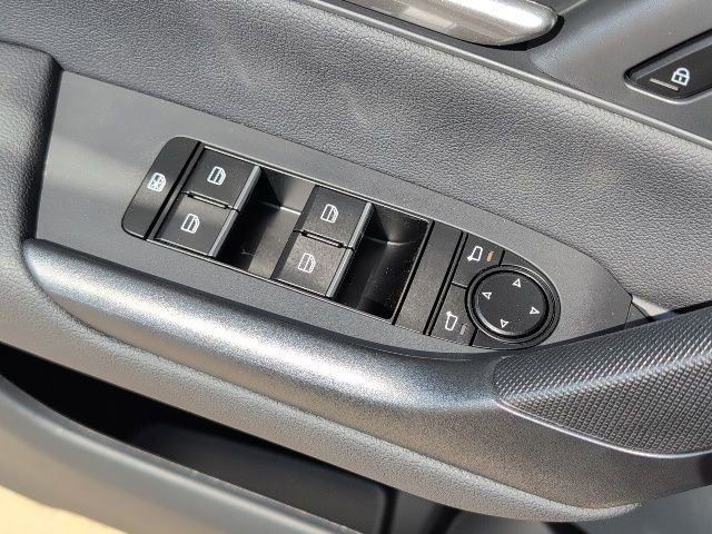 Used 2025 MAZDA CX-50 AWD 2.5 Hybrid w/ Premium Pkg image 17