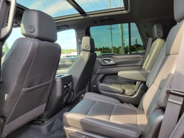 Used 2024 Chevrolet Tahoe Z71 w/ Luxury Package AWD/4WD image 24