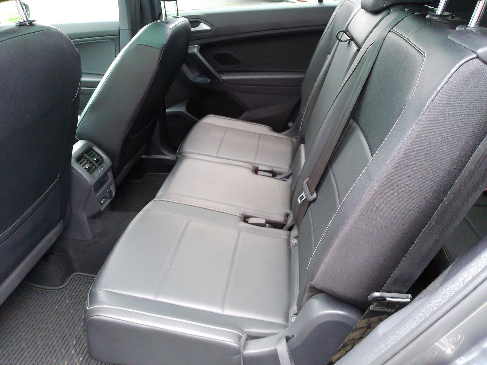 Used 2021 Volkswagen Tiguan SE R-Line AWD/4WD image 23