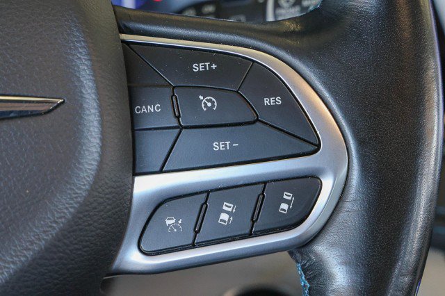 Used 2021 Chrysler Pacifica Touring-L FWD image 24