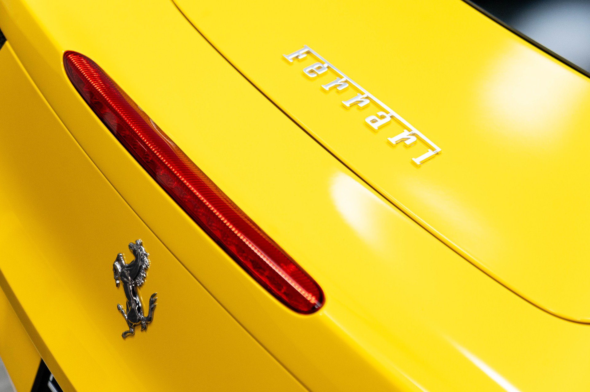 Used 2010 Ferrari 458 Italia Coupe RWD image 41