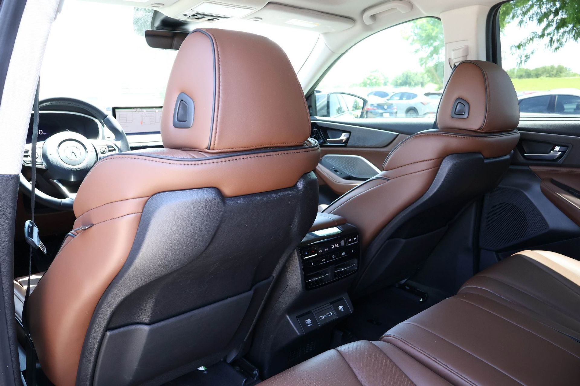 Used 2023 Acura MDX SH-AWD w/ Advance Package image 12
