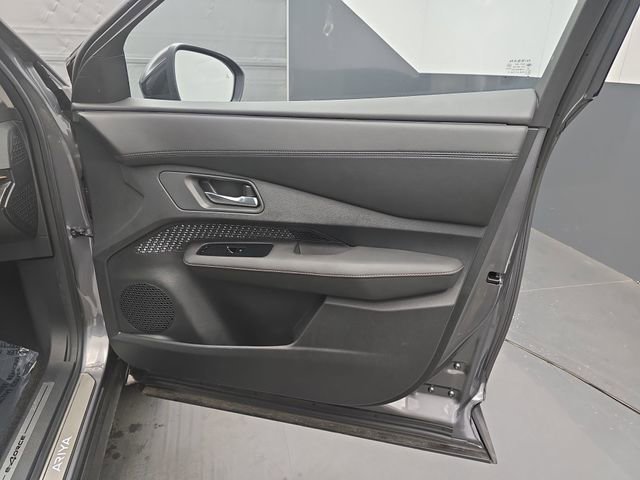Used 2023 Nissan Ariya AWD image 51