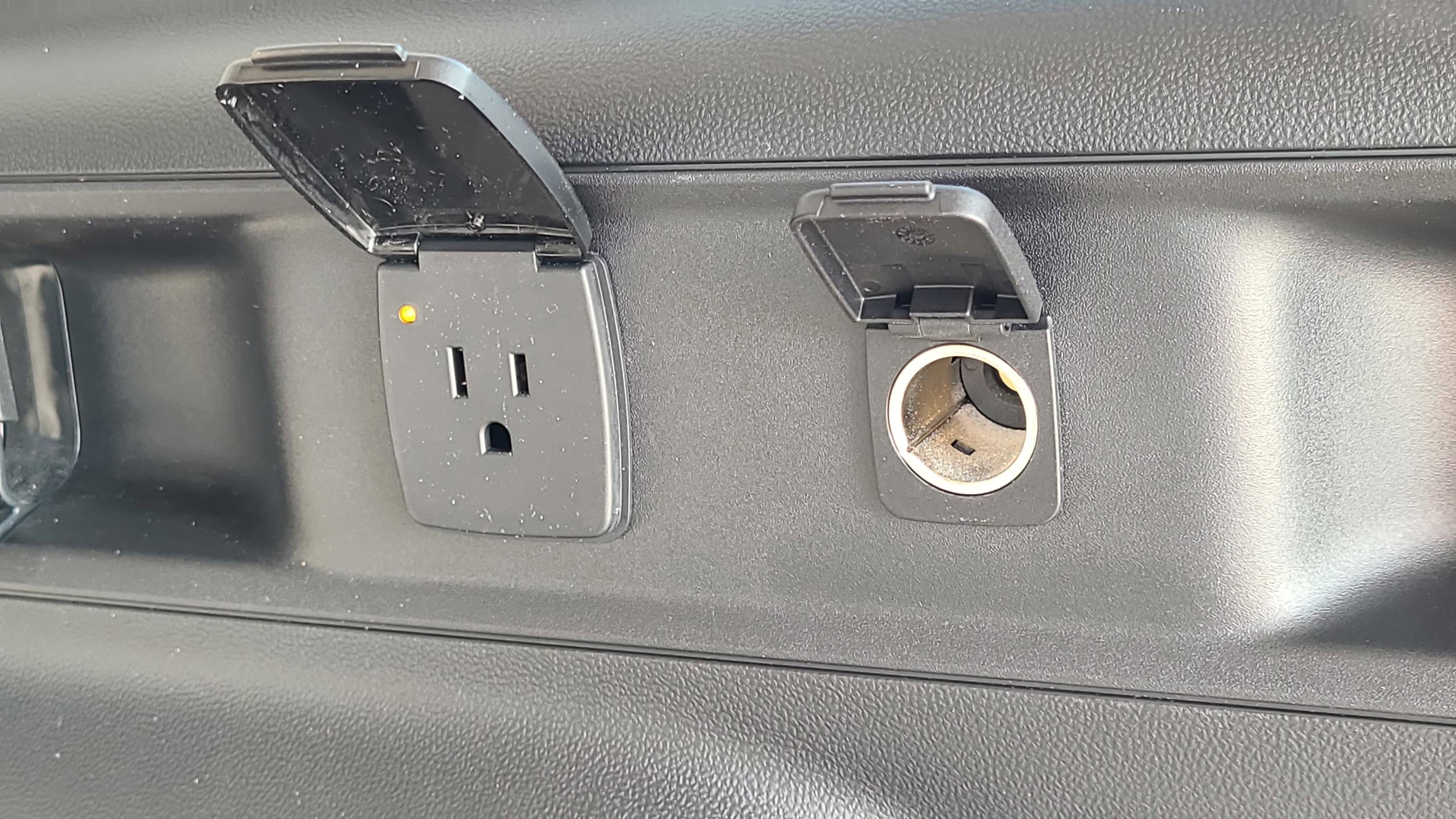 Certified 2022 Ford Bronco Sport Badlands w/ Premium Package AWD/4WD image 29