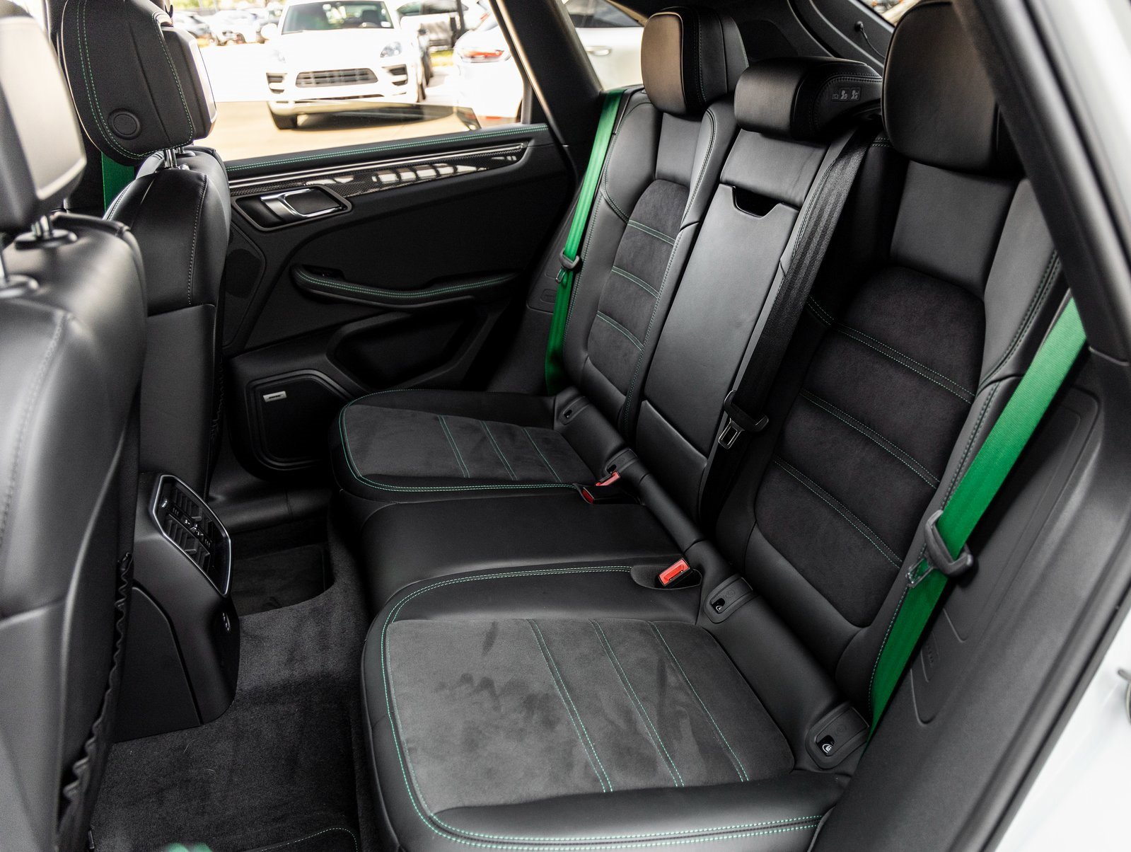 Used 2023 Porsche Macan GTS image 33