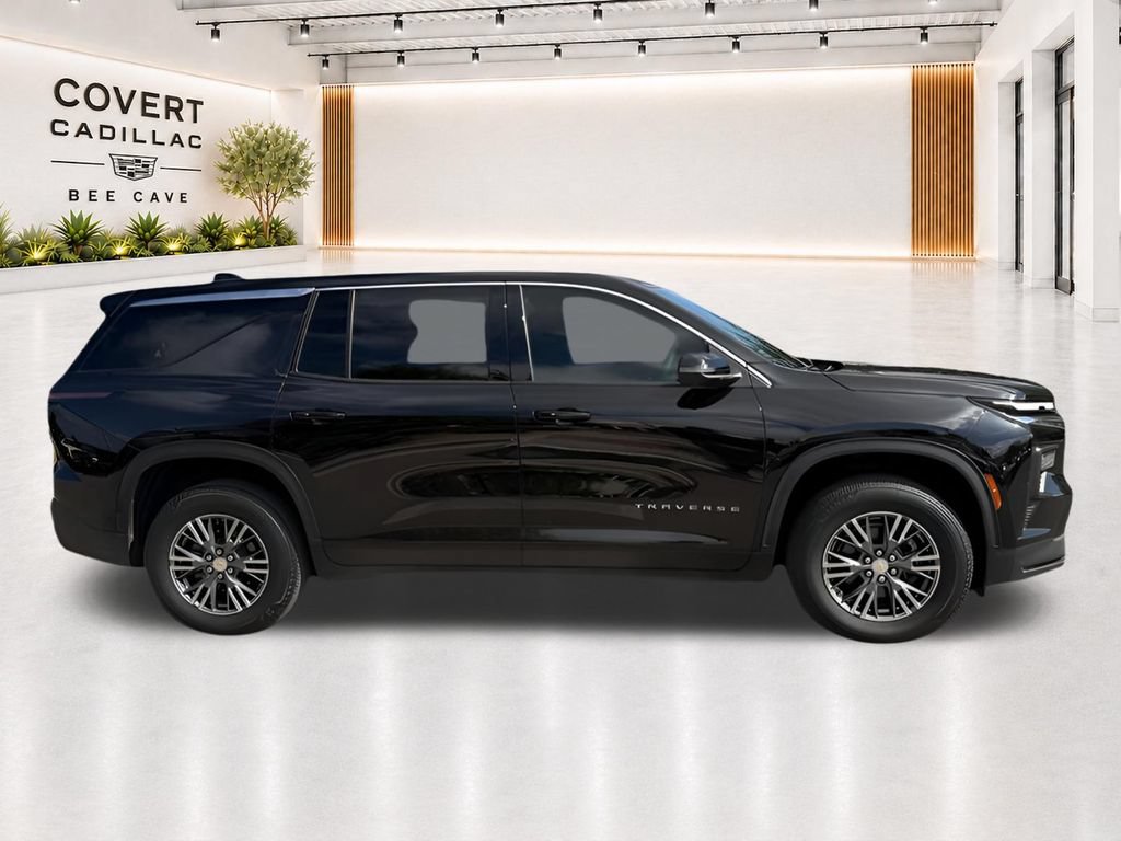Used 2024 Chevrolet Traverse LS AWD/4WD image 15