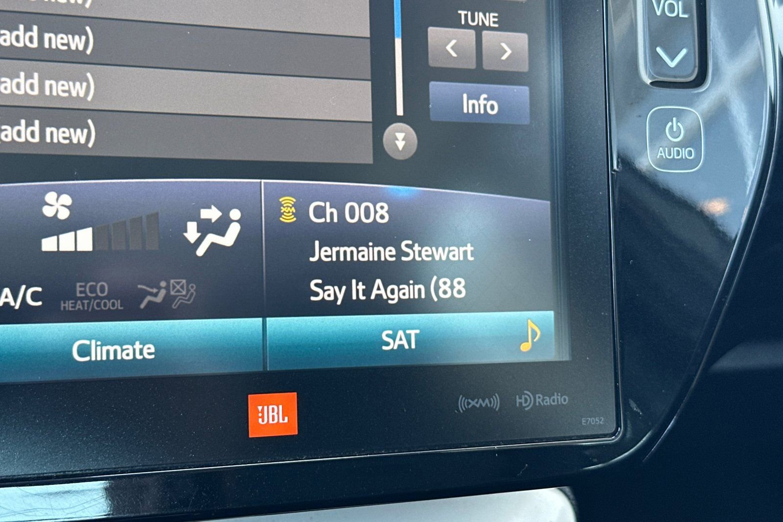 Certified 2017 Toyota Prius Prime Advanced image 18