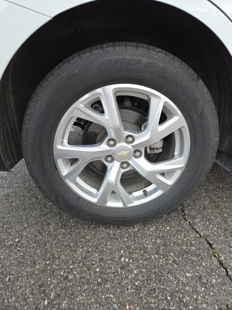 Used 2018 Chevrolet Equinox LT image 25