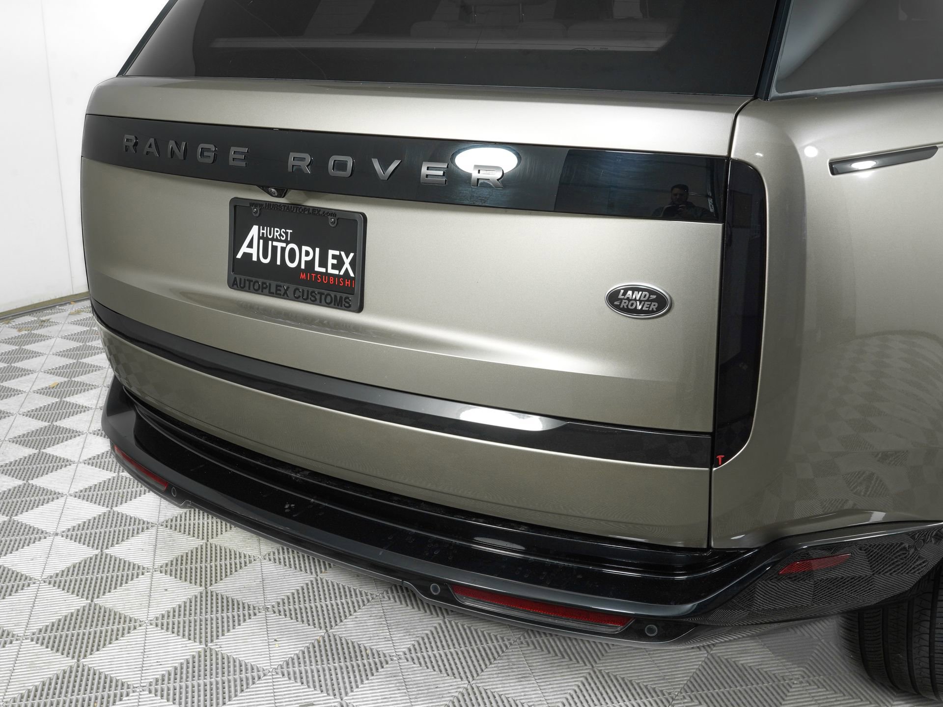 Used 2023 Land Rover Range Rover SE image 28