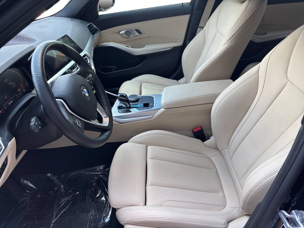 Used 2021 BMW 330i Sedan w/ Driving Assistance Package RWD image 10