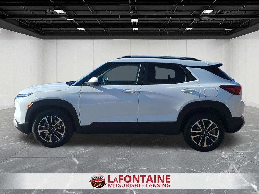 Used 2025 Chevrolet TrailBlazer LT image 5