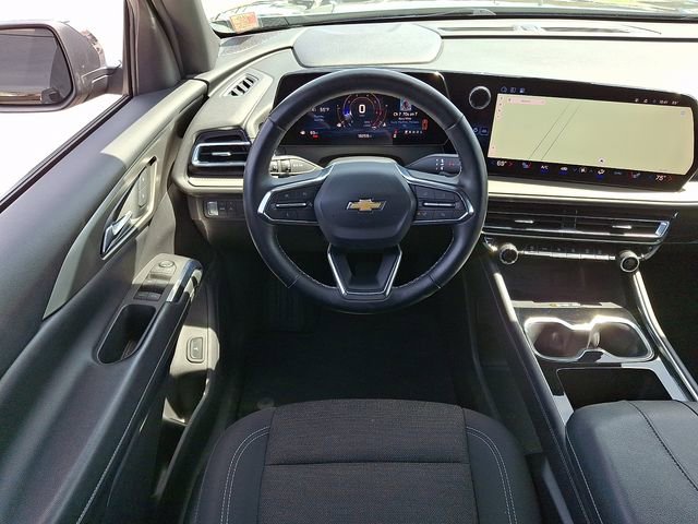 Certified 2025 Chevrolet Traverse LT image 12