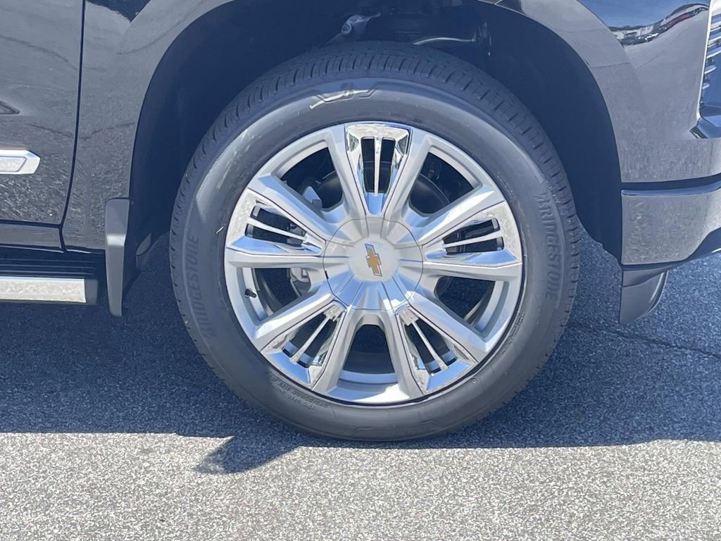 New 2026 Chevrolet Silverado 1500 High Country AWD/4WD image 11