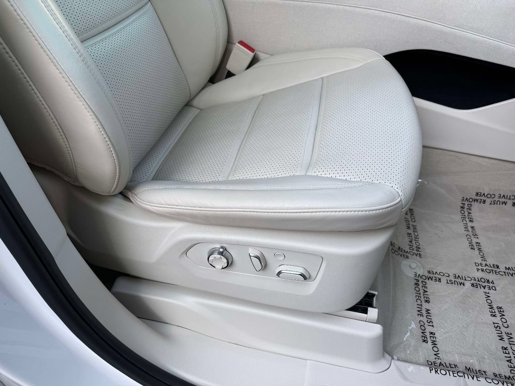 Used 2023 Cadillac Escalade Sport Platinum AWD/4WD image 15