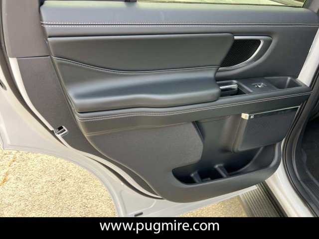 New 2026 Ford Expedition Platinum image 14
