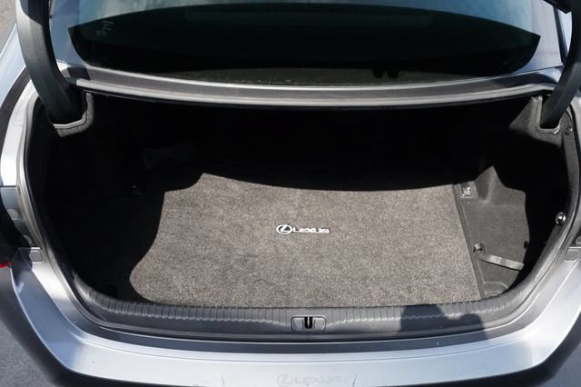 Used 2017 Lexus RC 200t F Sport RWD image 13