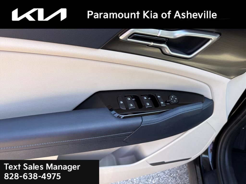Certified 2025 Kia Sportage EX AWD/4WD image 25