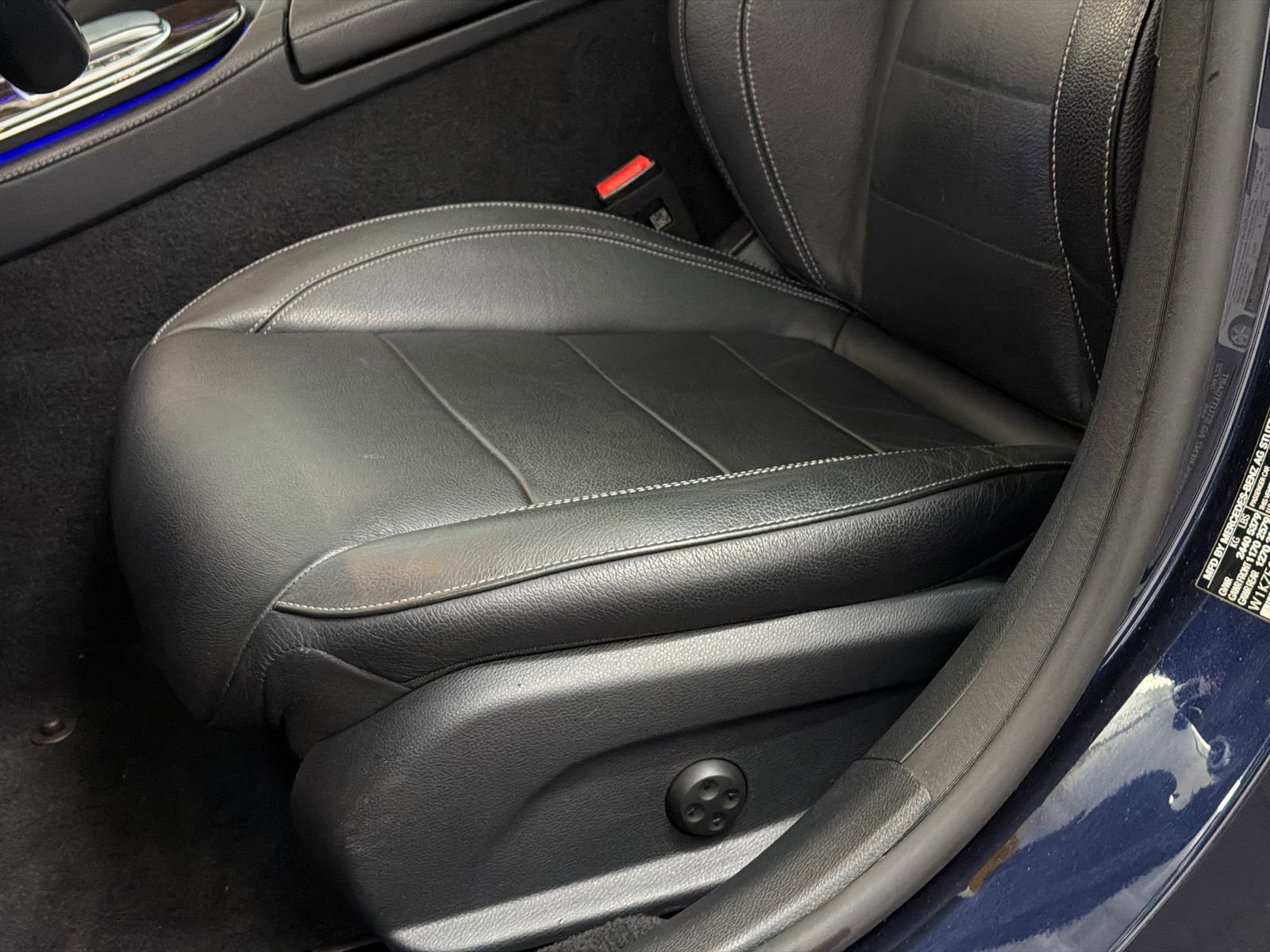 Used 2023 Mercedes-Benz E 350 4MATIC Sedan image 16