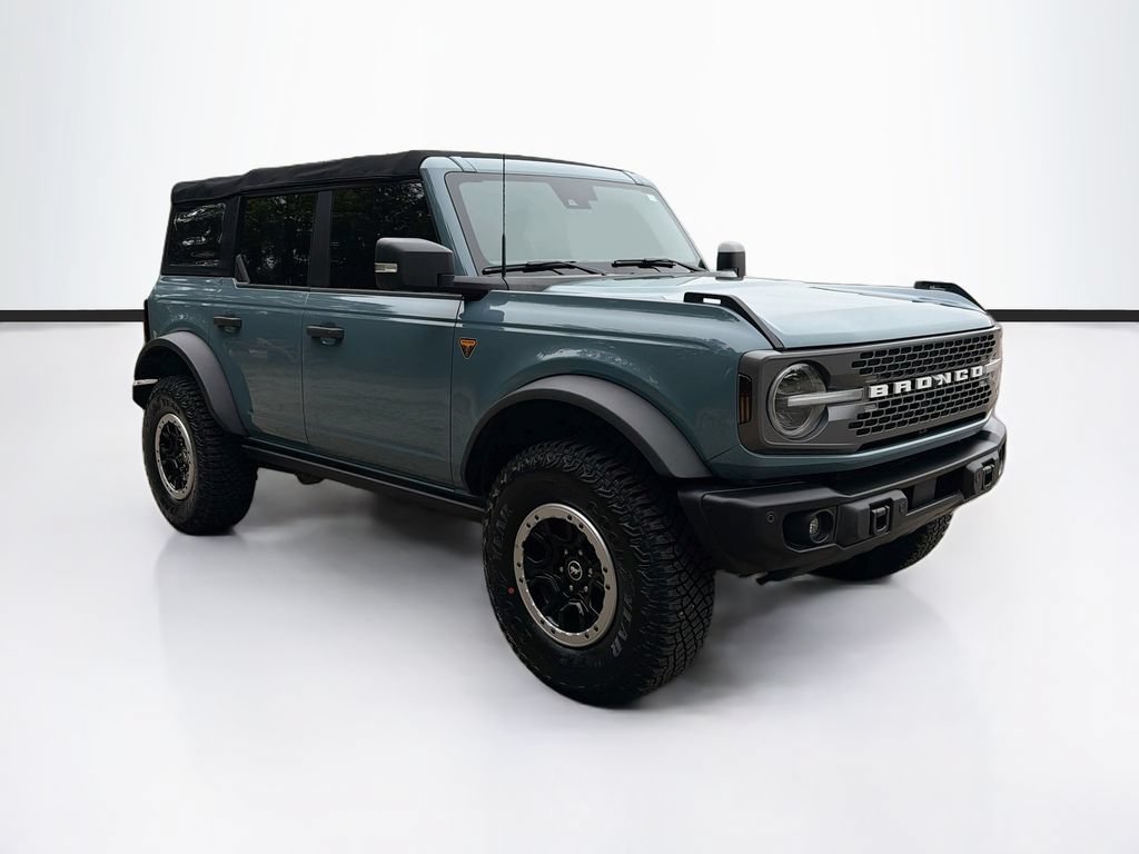 Used 2022 Ford Bronco Badlands AWD/4WD image 3