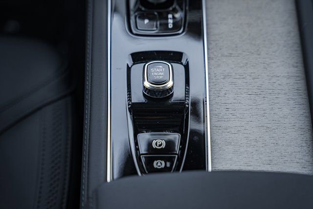 New 2026 Volvo XC90 B6 Plus w/ Protection Package Premier image 25