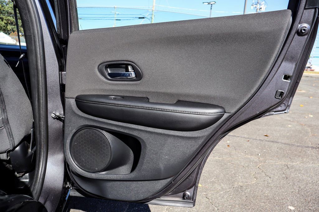 Used 2020 Honda HR-V Sport image 35