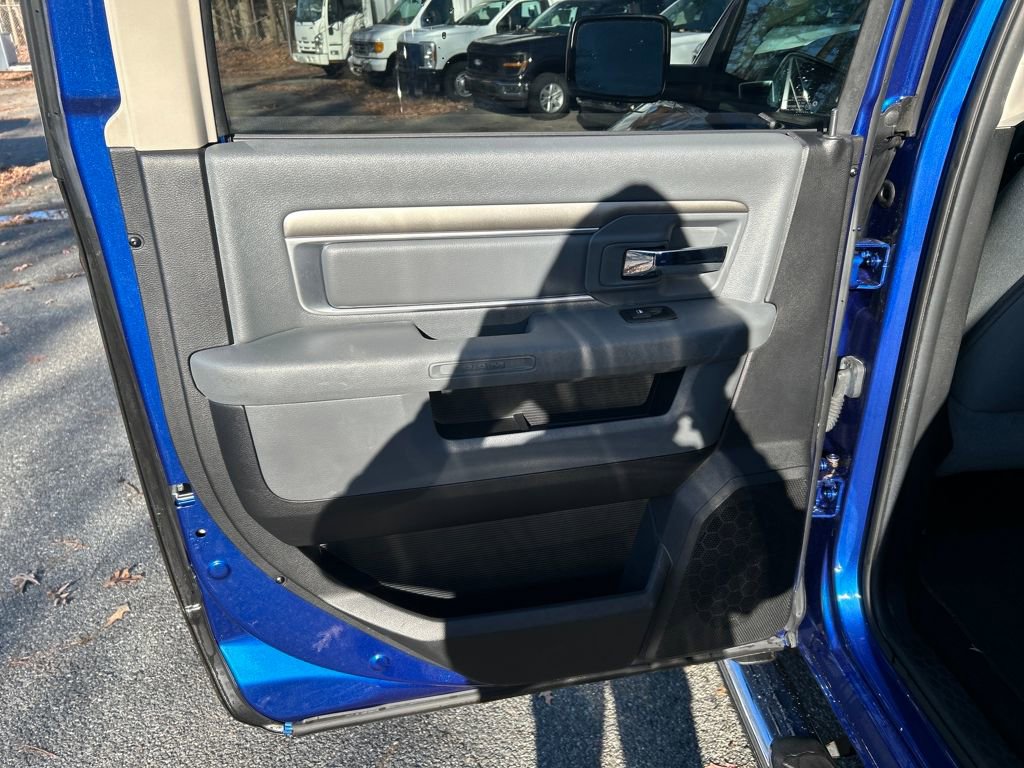 Used 2014 RAM 2500 SLT image 23