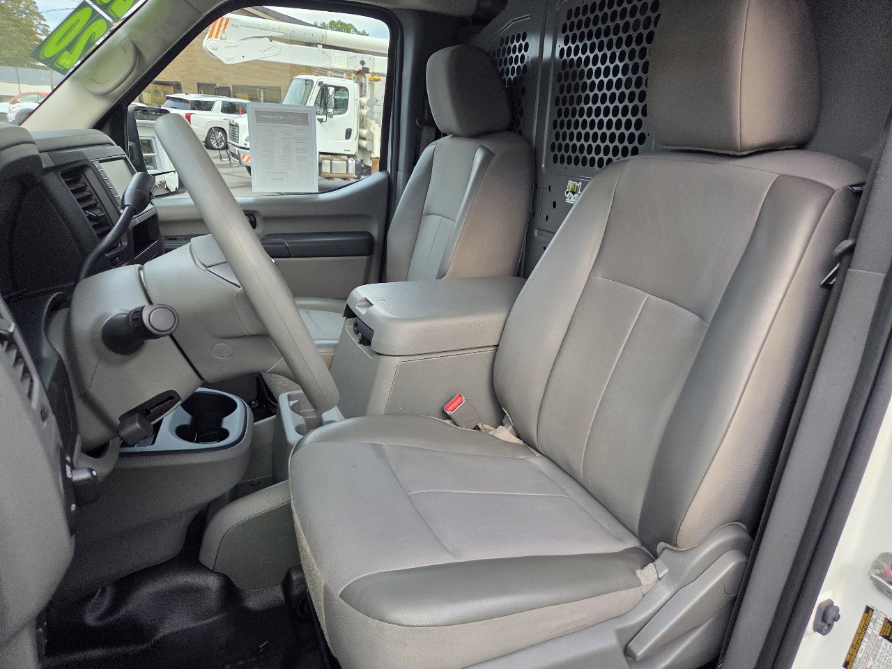 Used 2020 Nissan NV 3500 SV image 11
