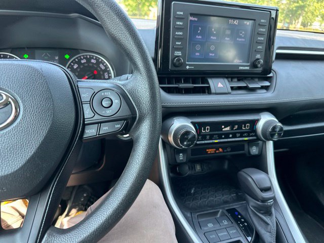 Used 2021 Toyota RAV4 XLE FWD image 38