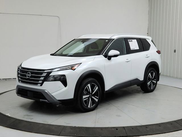 Used 2025 Nissan Rogue SL image 3