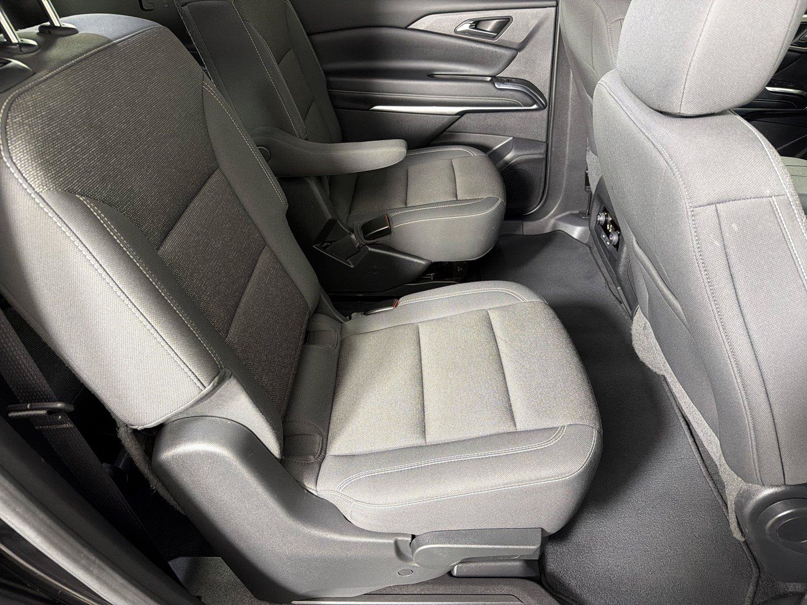 Certified 2024 Chevrolet Traverse LT FWD image 14