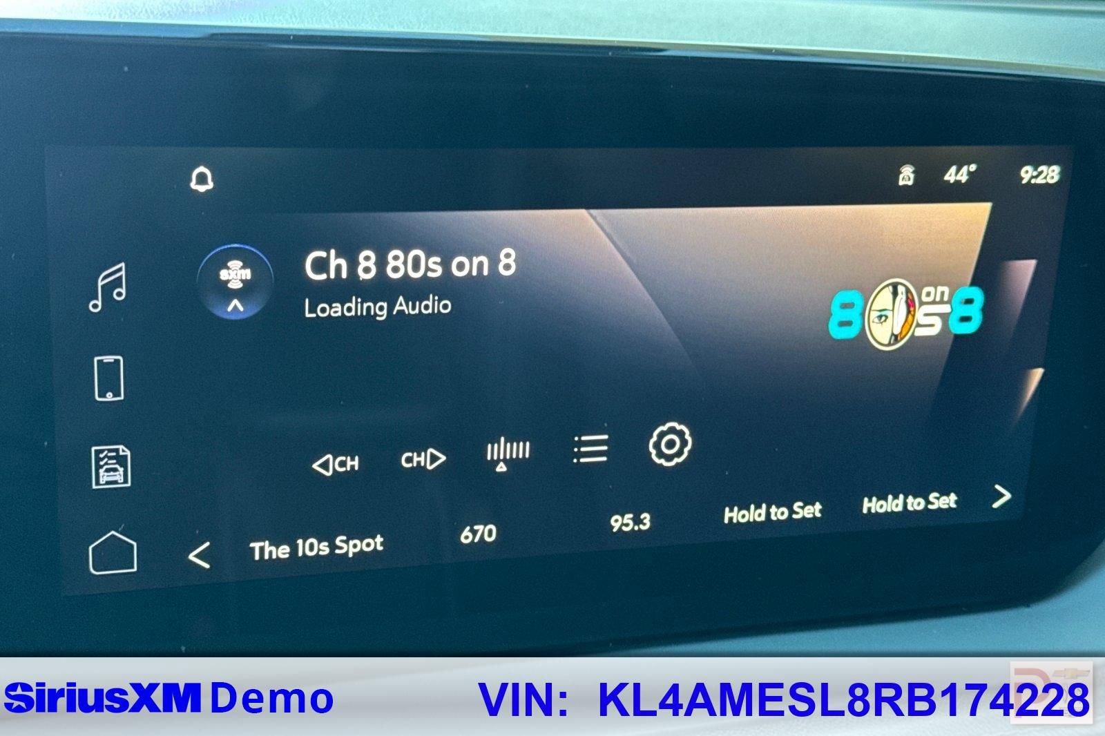 Used 2024 Buick Encore GX Sport Touring w/ Experience Buick Package image 35